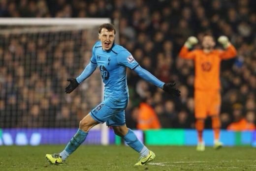 Varianta NEASTEPTATA de nimeni la Tottenham! A CHINUIT Steaua, acum merge sa-l antreneze pe Chiriches la Londra