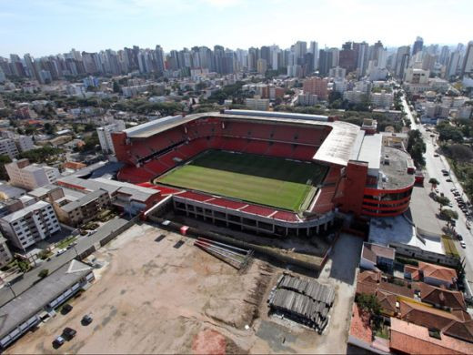 Secretele care ii sperie pe Ronaldo, Messi si Neymar! Pretul real platit pentru CM 2014! Oameni morti, sume uriase si jucatori care se SUFOCA! 