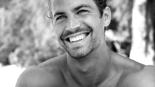 Gest EMOTIONANT pentru Paul Walker! Fanii au strans mii se de semnaturi, dar au fost refuzati: N-a facut nimic pentru noi! &nbsp;