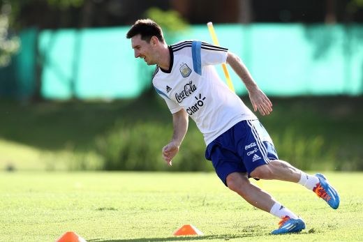 Hai, tata, aici! Messi poate pleca de la Barca! O echipa cu buget nelimitat il poate aduce! Transferul SECOLULUI: