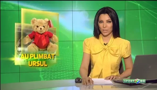 4000 de olteni au oprit derby-ul cu Asesoft: au aruncat mii de ursuleti de plusi in teren in scopuri caritabile! VIDEO