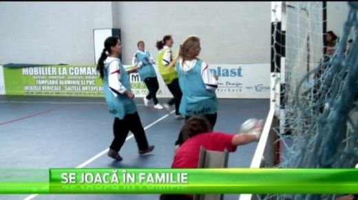 Echipa de fotbal fete a Otelului se pregateste sa intre in Cartea Recordurilor: singura echipa in care joaca numai surori :) VIDEO