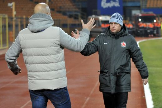 CFR a dat COPY-PASTE de la Steaua! Miriuta ii cucereste pe fani cu discursul lui Reghe! Nu ma asteptam sa ma cheme! Ce obiectiv si-a fixat singur: