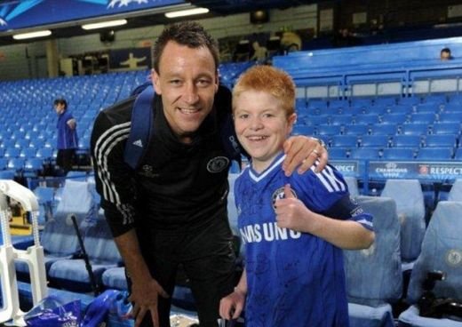 Cel mai frumos Craciun pentru un copil bolnav de 14 ani! Roman Abramovic l-a primit pe Stamford Bridge si si-a incalcat cel mai lung juramant! VIDEO