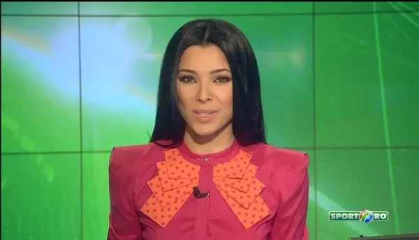 Craciun in bermude pentru Marica :) S-a poza cu cel mai nebun Mos Craciun la 22 de grade! VIDEO