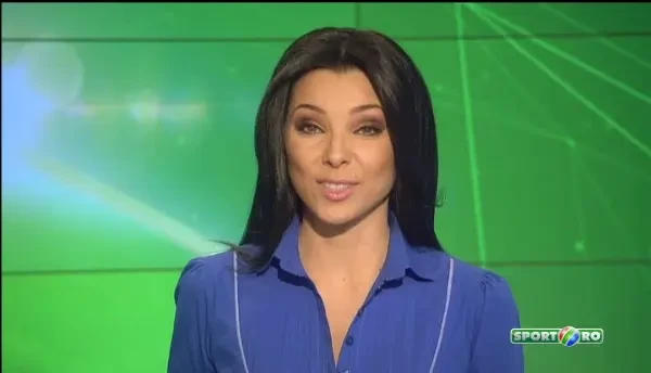 Imaginea de 1.000.000 de LIKE-uri! Gica Hagi a jucat alaturi de Ianis in turneul de la Brasov! SUPER VIDEO