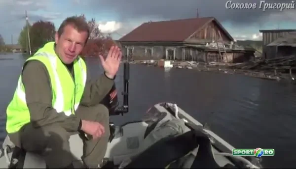 Mai tare ca Bear Grylls! :) Rusul asta poate desface orice conserva cu mainile goale! Vezi cat de usor e sa o faci si tu: VIDEO