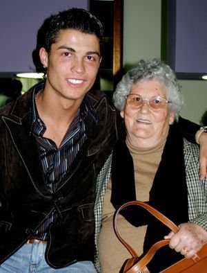 SURPRIZA Cristiano Ronaldo este 1/8 african! Vezi pentru ce tara putea sa joace si ce africani joaca in nationalele din Europa_4