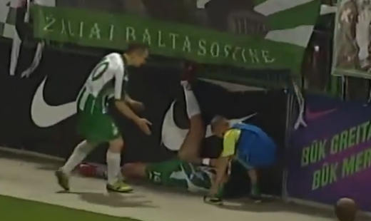 EPIC FAIL! :)) Fanii lui Dinamo NU trebuie sa vada asta! Bilinski vrea sa fie IDOL, dar era sa o pateasca GRAV dupa un gol! Ce i s-a intamplat