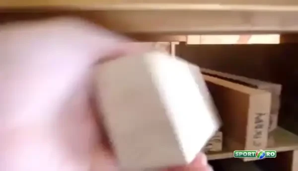 Cum bagi un CUI in locul ala, fara sa tai sau sa lipesti lemnul? Raspunsul e super simplu :)) VIDEO