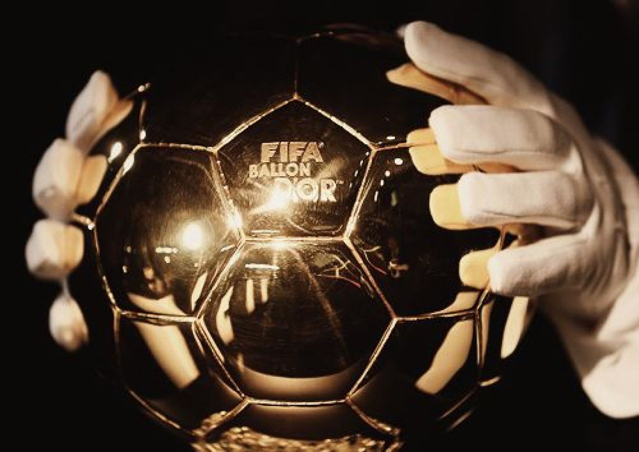 LIVEBLOG #BalonulDeAur | Cristiano Ronaldo a castigat Balonul de Aur pentru a 2-a oara in cariera:
