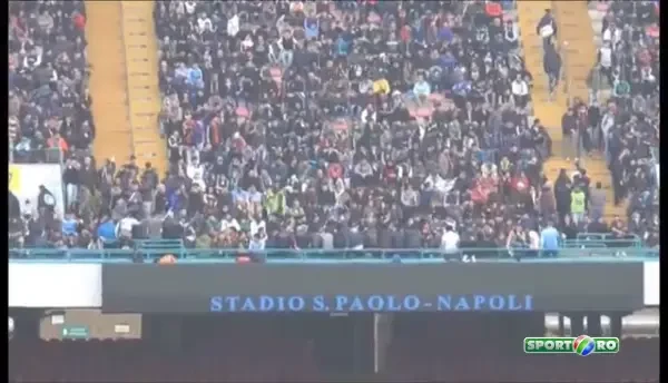 AMORE! 20.000 de suporteri, la antrenamentul lui Napoli! Higuain, Reina si Benitez, primiti ca niste eroi. VIDEO