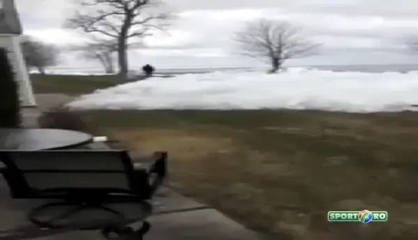 Fenomen PARANORMAL sau magia naturii? Clipul a facut 500.000 de SHARE pe Facebook! Vezi ce se intampla in imagine: