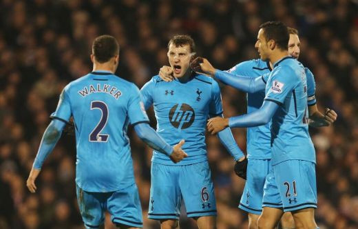 Baaaa, STAI ACOLO! UNDE TE TOT DUCI?! Chiriches nu se astepta NICIODATA sa pateasca asta la Tottenham! Scena NEVAZUTA despre care vorbesc mii de fani