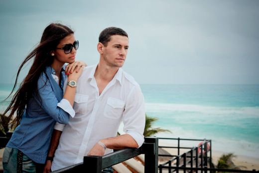 SUPER FOTO Fotbalistul din Liga I care si-a dus iepurasul PlayBoy in Mexic! Imagini INCENDIARE de pe plaja:_3