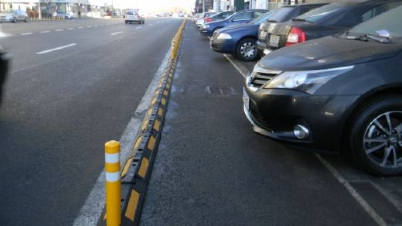 ESEC TOTAL! Ce s-a intamplat cu prima banda dedicata biciclistilor din Bucuresti! FOTO_1