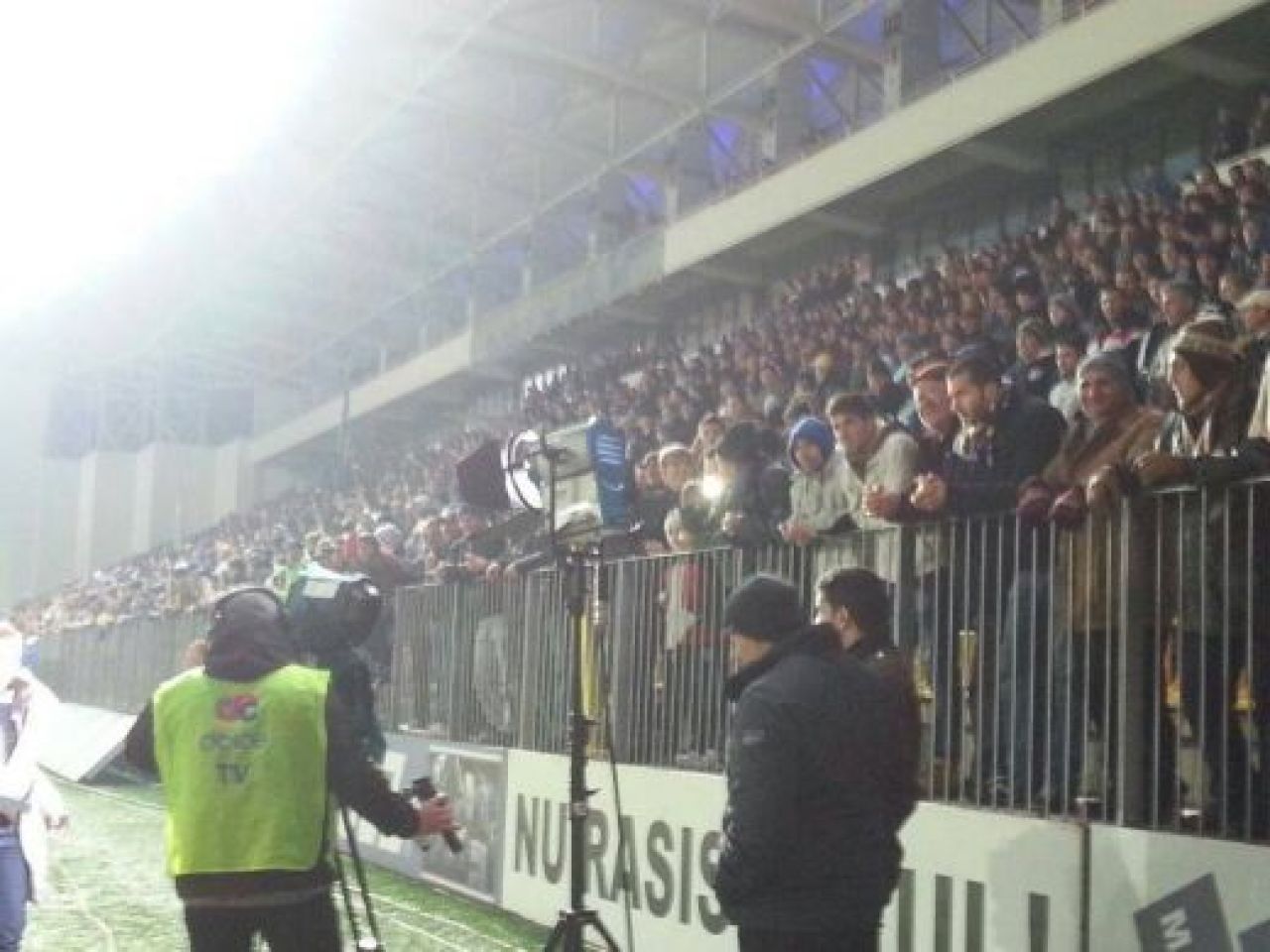 ZI CU MUTU | Mutu a fost chemat sa INJURE Steaua si Dinamo! Ce gest a facut in fata ultrasilor de la Petrolul_5