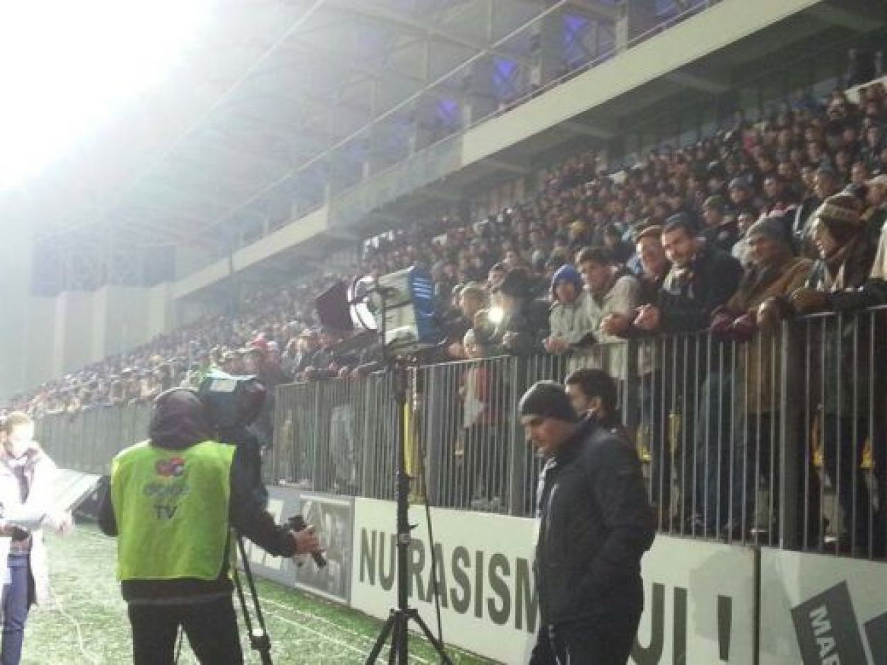 ZI CU MUTU | Mutu a fost chemat sa INJURE Steaua si Dinamo! Ce gest a facut in fata ultrasilor de la Petrolul_6