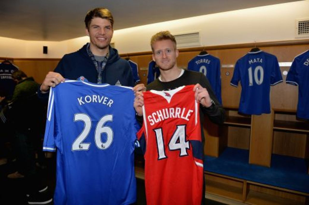 S-a intors Drogba la Chelsea? Imagini de senzatie din vestiarul de pe Stamford Bridge! Ce au fost pusi sa faca STARURILE lui Mourinho!_2