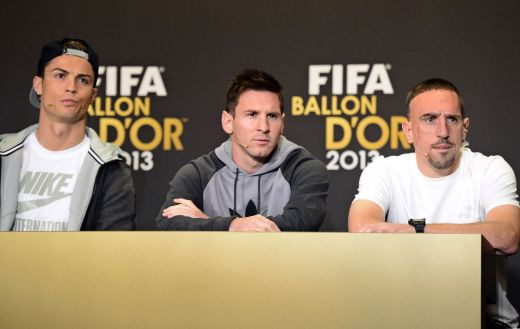 Sefii lui Bayern reactioneaza dupa ce Ronaldo i-a furat Balonul de Aur lui Ribery: Franck ramane cel mai bun, nu am accepta un schimb cu Ronaldo!