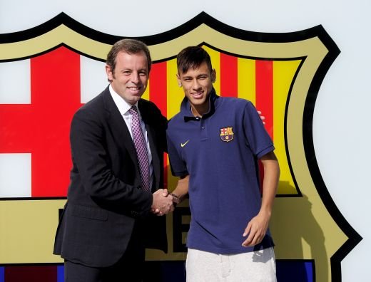 OFICIAL! Sandro Rosell si-a dat demisia din cauza afacerii Neymar! Familia mea a fost amenintata!