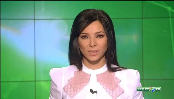 Aparitie BOMBA pe aeroportul din Otopeni! Borussia Dortmund a aterizat la Bucuresti! Au venit sa il ia pe Gardos? :)