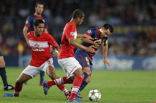 Barcelona si trei cluburi din Anglia il vor de URGENTA in echipa! Jucatorul pe care se bat granzii rezolva problemele de la mijlocul terenului:
