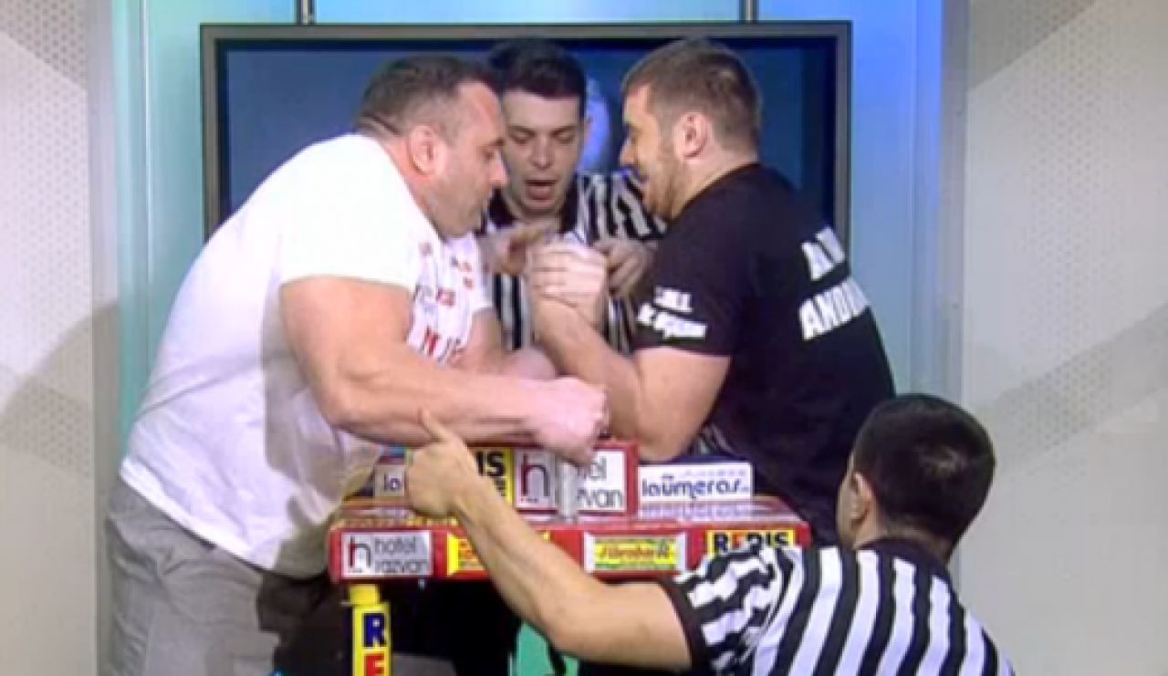 LIGA GREILOR la skandenberg! ACUM se da 'Balonul de Aur' din mainile lui Valahu! LIVE VIDEO_4
