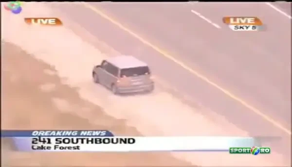 Momente fenomenale cu o femeie la volan! I-a intors pe politisti de i-a ametit! VIDEO