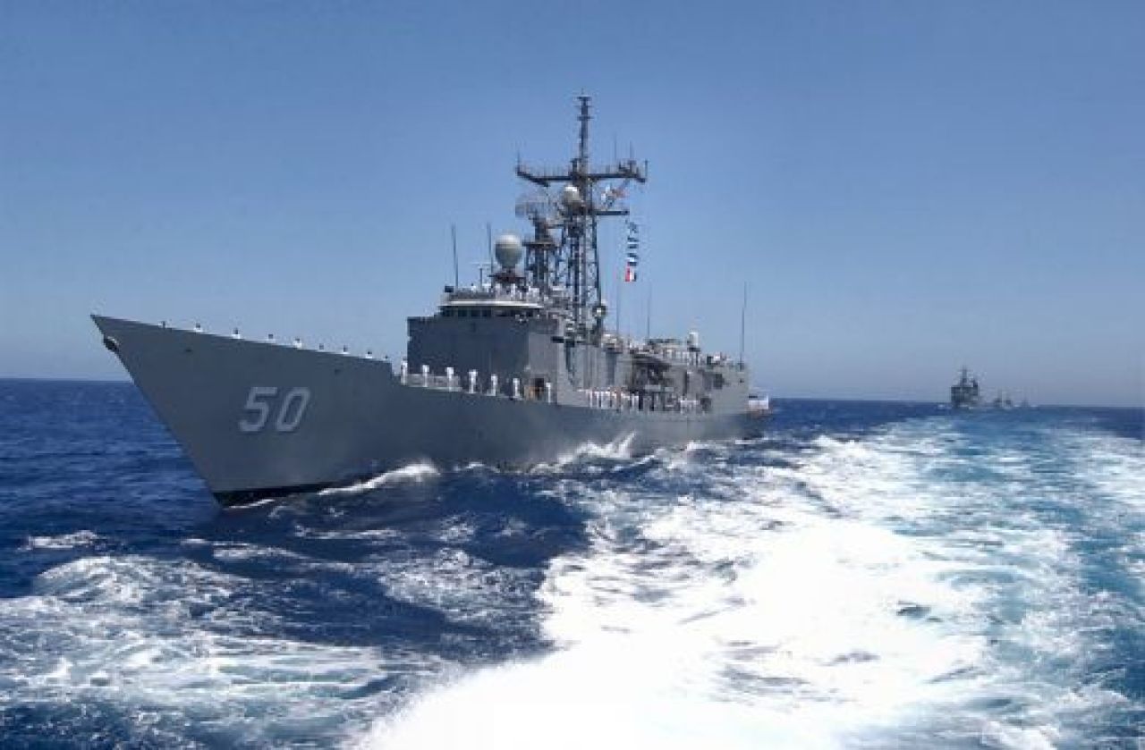 Alerta de grad zero inainte de JO de la Soci! Americanii si-au trimis doua nave militare in Marea Neagra! Cum arata USS Mount Whitney si USS Taylor: FOTO_1
