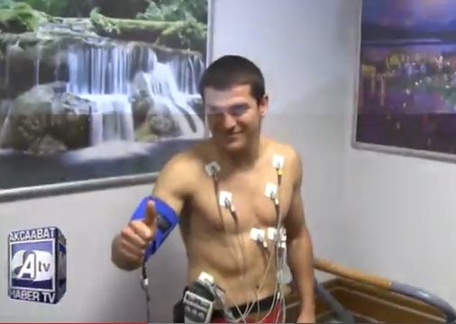 Primele imagini cu Bourceanu la Trabzonspor! A facut vizita medicala la noua sa echipa in tricoul Stelei :) VIDEO_1