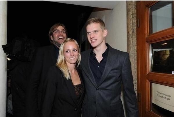Au facut cea mai mare greseala ca nu s-au uitat in spate! Klopp nu se POATE abtine de la asta! Ce le face vedetelor de la Borussia_2