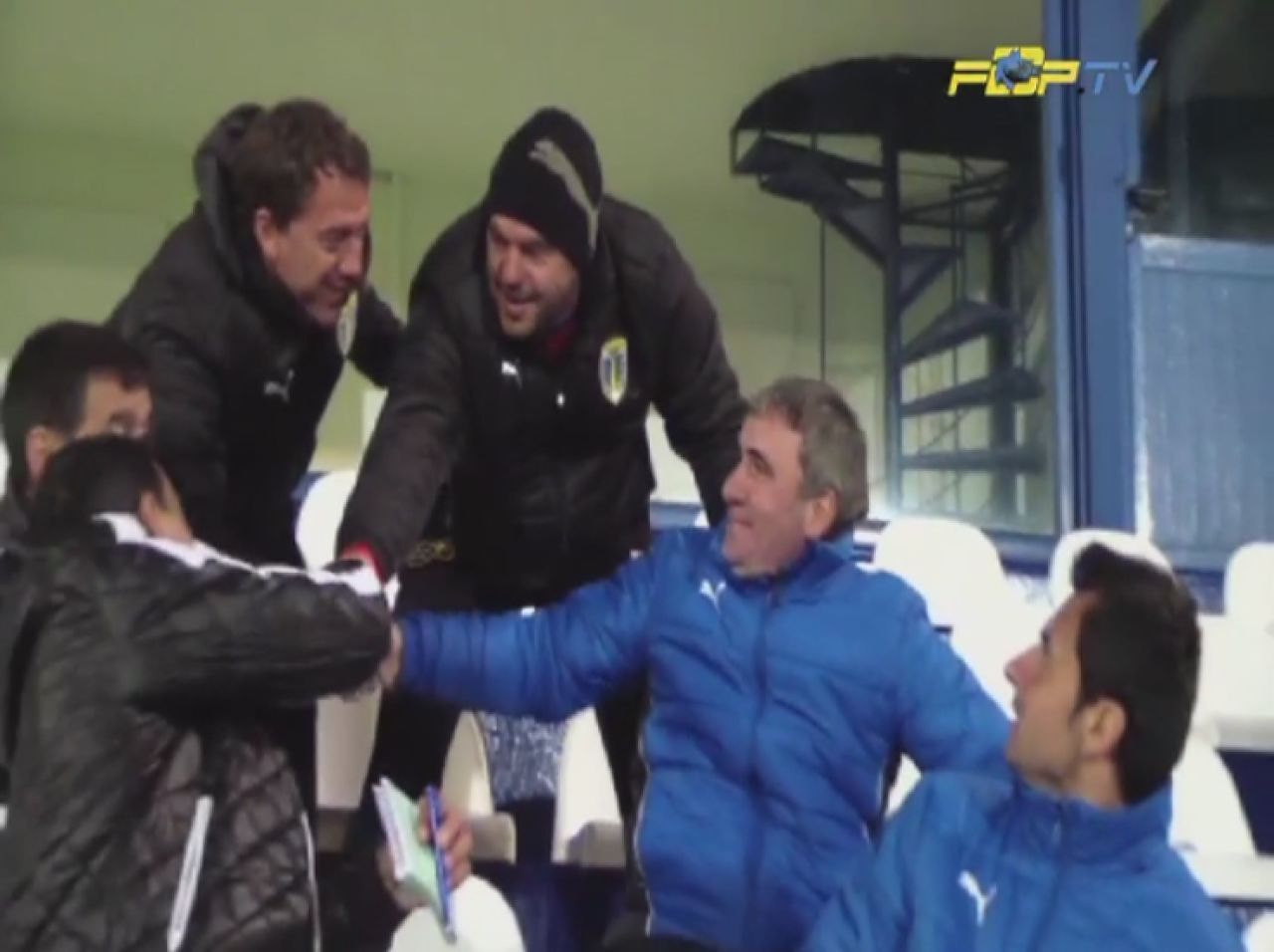 Hagi, surprins in tribuna de