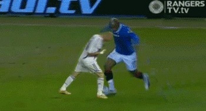 20 de GIF-uri amuzante dupa un fault banal :)&nbsp;