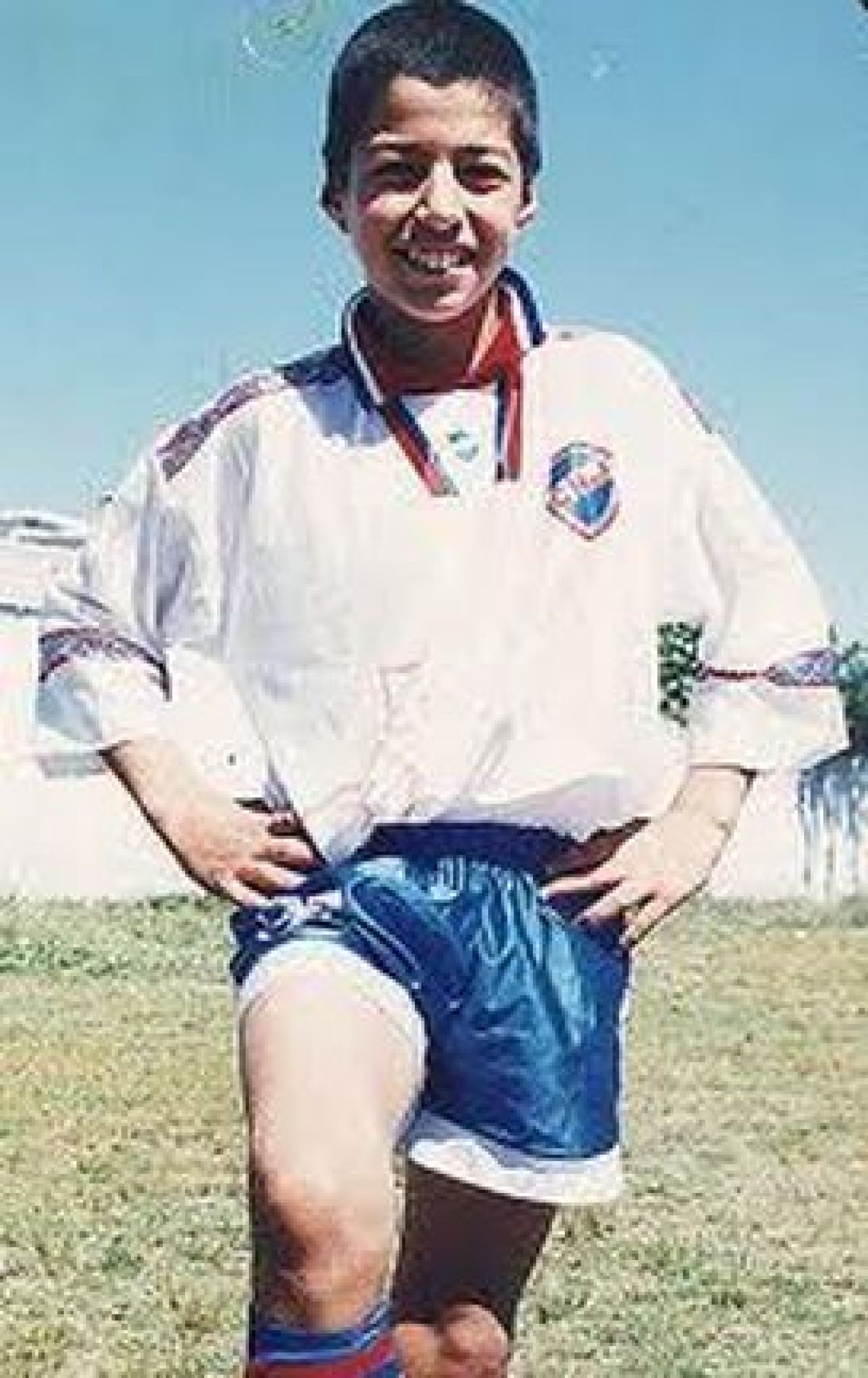 Si-a muscat un adversar si a fost acuzat de rasism! Fanii lui Liverpool il IUBESC, iar in tara sa este IDOL!