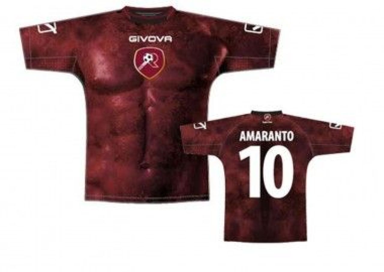 Tricourile cu care s-ar fi imbracat Frankenstein daca era fotbalist! TOP 50 cele mai urate tricouri din istorie! FOTO_31