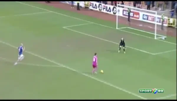 Aplicatia care innebunit pe toata lumea a ajuns si la fotbalisti! Tot stadionul a izbucnit in ras cand a vazut asta! Cum s-a bucurat la gol: VIDEO