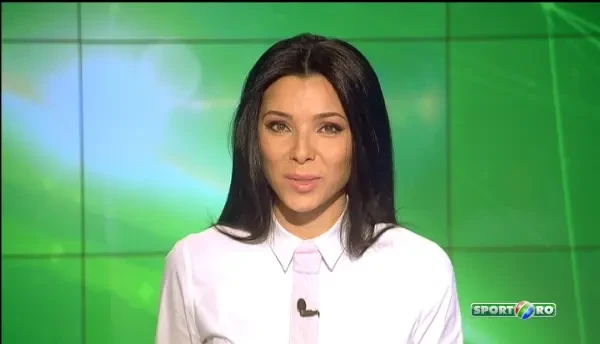 Credeai ca asta e imposibil? Pestisorului de aur i s-a indeplinit dorinta! Ce surpriza URIASA i-a facut stapanul lui :))