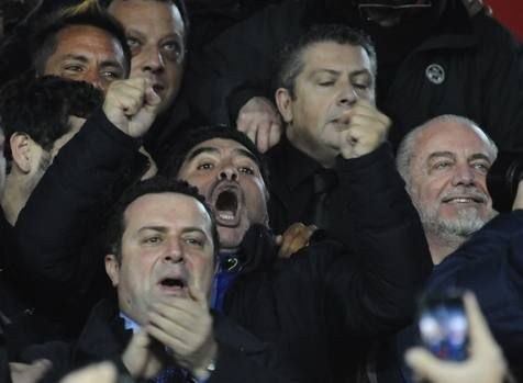 'Dumnezeu' s-a intors acasa! Maradona, din nou pe San Paolo: s-a bucurat ca un copil la golul lui Higuain! VIDEO_3