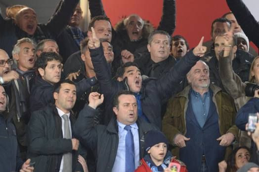 'Dumnezeu' s-a intors acasa! Maradona, din nou pe San Paolo: s-a bucurat ca un copil la golul lui Higuain! VIDEO_4