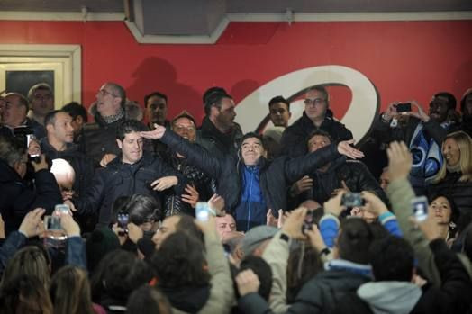 'Dumnezeu' s-a intors acasa! Maradona, din nou pe San Paolo: s-a bucurat ca un copil la golul lui Higuain! VIDEO_6