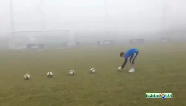 Cum bate 'liberele' PUSTIUL asta! Faze superbe la antrenamentul 'marca Hagi'! Ce poate sa faca Ianis cu stangul! VIDEO