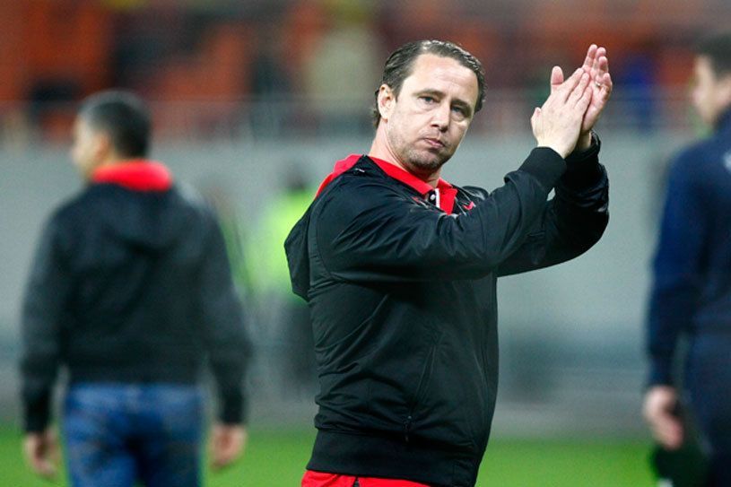 Reghecampf se pregateste sa ia decizia carierei: pleaca sau nu de la Steaua? Lista FINALA a oamenilor care ii trimit CV-ul lui Becali in inchisoare_3
