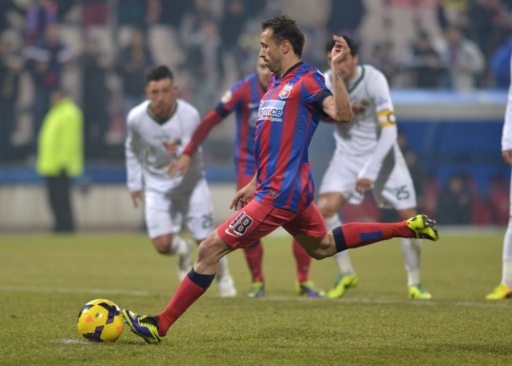 Popa si Szukala duc Steaua la 3 puncte in fata Astrei! Vezi toate fazele de la Steaua 2-0 U Cluj!