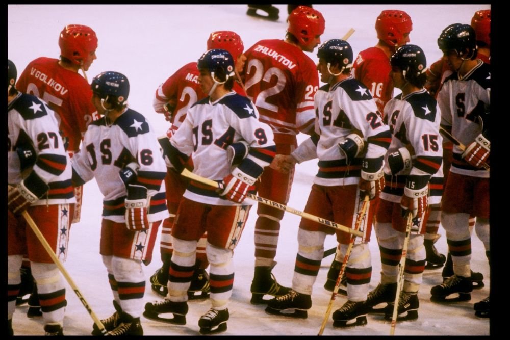 Galerie FOTO: 90 de ani de la primele Jocuri Olimpice de Iarna. O calatorie de la Chamonix la Soci, via Oslo, Calgary, Sapporo! Cum au aratat cele 22 de Olimpiade:_14