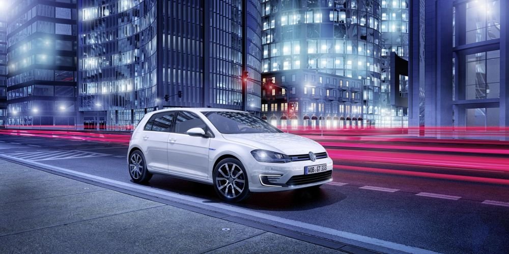 FOTO Volkswagen a lansat un nou Golf VII: Consuma 1,8 la 100 km si are 200 de cai! Vezi cum arata:_11