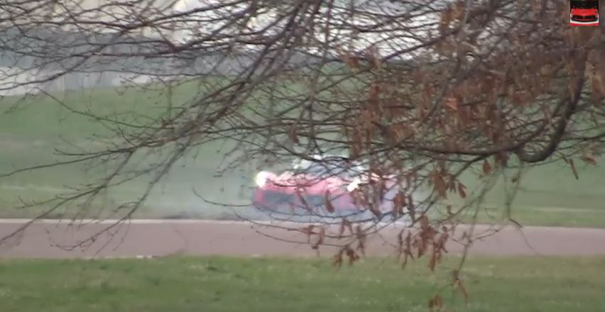 Noul Ferrari LaFerrari de 1000 CP e un monstru! Pilotul de F1 Kimi Raikkonen n-a putut sa-l controleze! Ce s-a intamplat in timpul testelor: VIDEO_3