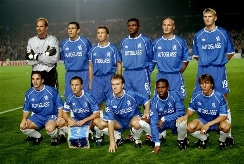 Dan Petrescu a facut parte din prima echipa alcatuita EXCLUSIV din straini, din istoria Premier League! Vezi care a fost primul