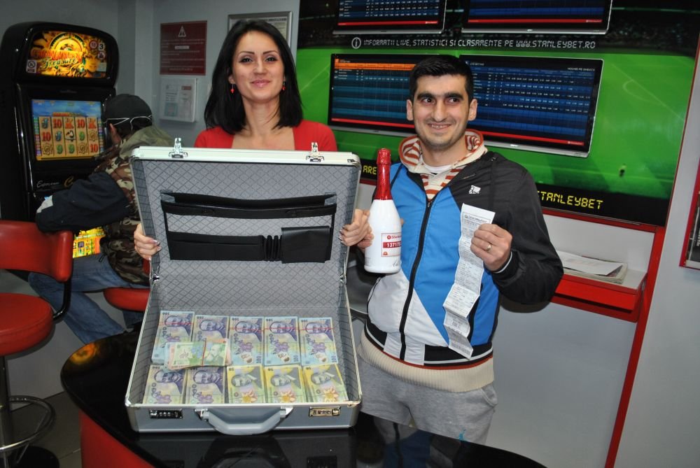 PARIUL anului in Romania: a nimerit 13 si 14 meciuri IMPOSIBILE! Castig urias: peste 130.000 de lei! FOTO_2