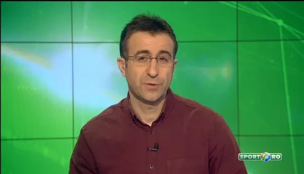 Sa NU incercati asta acasa! :) O karatista japoneza DISTRUGE caramizi cu capul! VIDEO spectaculos